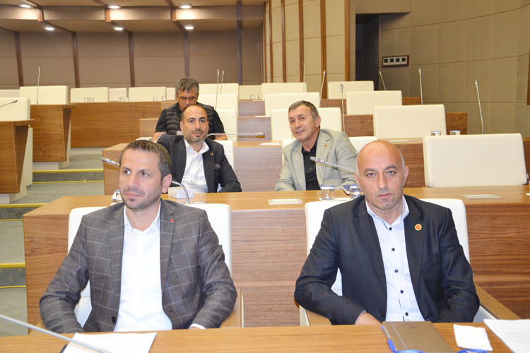 Beykoz Meclisi'nde seçilmiş başkan tartışmaları