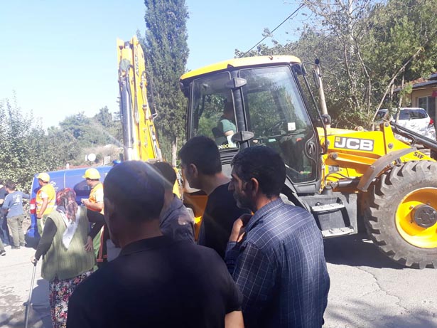 Beykoz Yenimahalle'de kaçak yapı yıkımı başladı