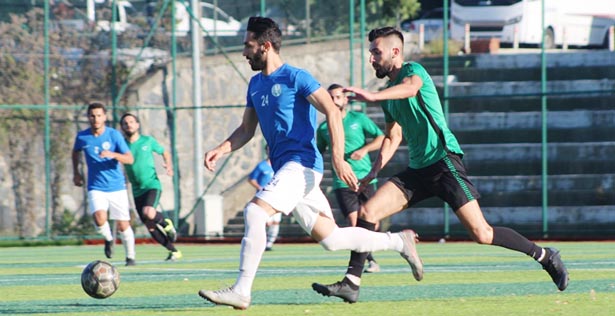 Kavacıkspor Altıntepsispor'u 3 - 2 mağlup etti