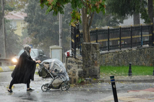 Beykoz'da yağmur yağdı, yağmadı... Durum bu!