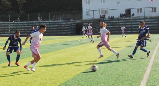 Üniversitelerarası futbol heyecanı Beykoz'da yaşandı