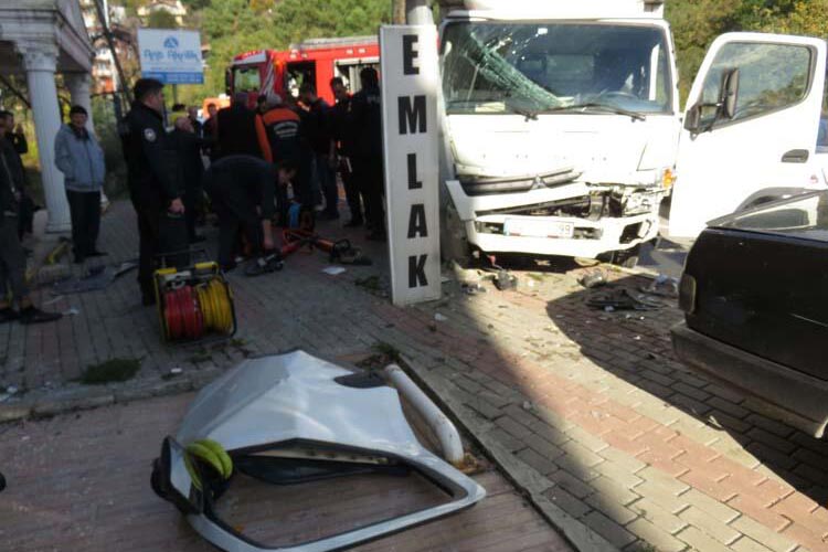 Çavuşbaşı Fatih Mahallesi’nde trafik kazası