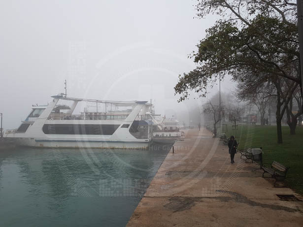 Beykoz'da sis etkili oldu, vapurlar iptal