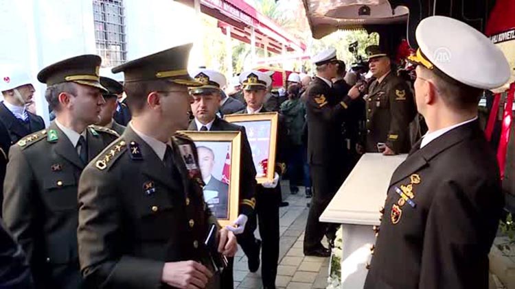 Emekli Komutan Vural Bayazit Beykoz'da defnedildi