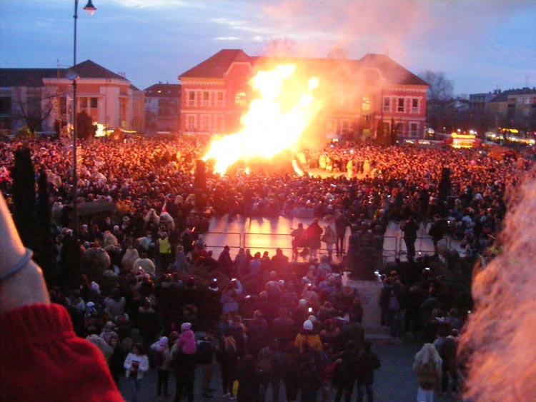 Beykoz Meclis üyeleri Macaristan'da festival izledi