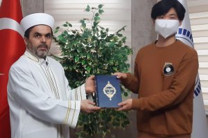 Güney Koreli genç Beykoz'da Müslüman oldu