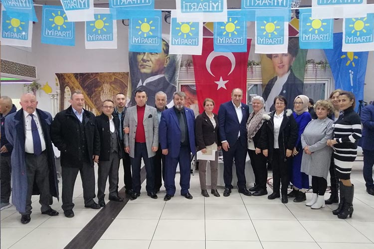 Akif Taşdemir, AKP Teşkilatı Beykoz’a ihanet ediyor