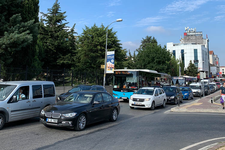 Beykoz'da pazartesi trafiği isyan ettirdi