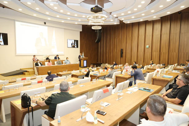 Beykoz'da 4 saat 13 dakikalık meclis toplantısı