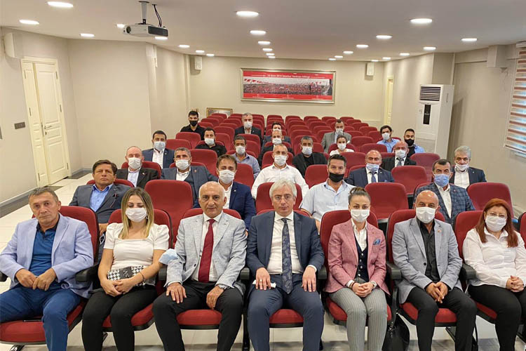 MHP Beykoz'dan İl Başkanı Birol Gür'e ziyaret