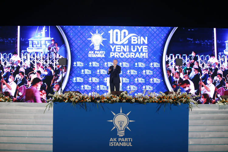 Beykozlu 100 bininci üyenin ödülü Erdoğan'dan