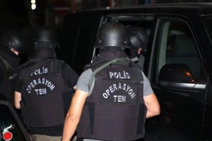 Gece yarısı Beykoz'a DEAŞ operasyonu.. 14 gözaltı