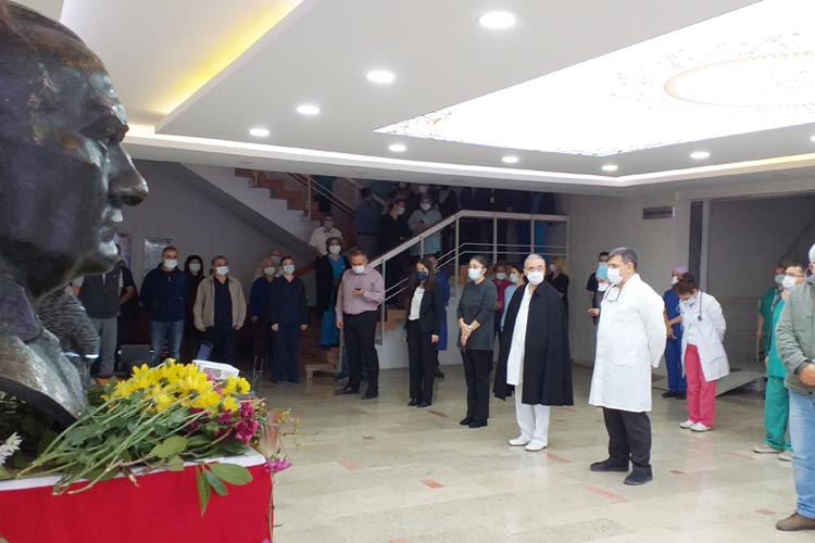 Beykoz Devlet Hastanesi'nde Atatürk saygıyla anıldı