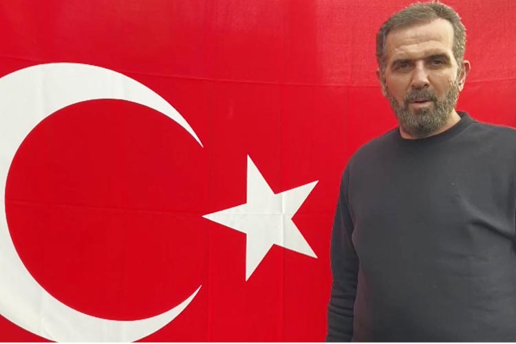 AK Parti Beykoz istiklal şairini İstiklal Marşı ile andı!