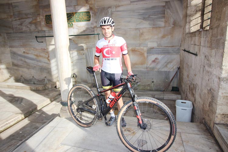 Beykoz’un dağ bisikleti şampiyonu dur, durak bilmiyor