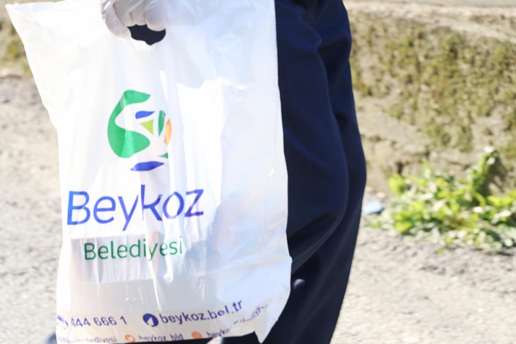 Beykoz Belediyesi sıcak yemeği evinize getiriyor