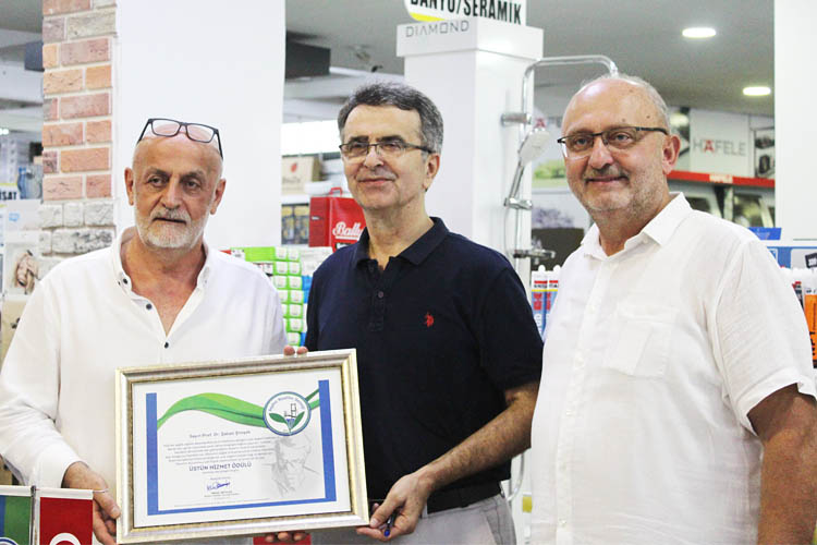 Prof. Şaban Şimşek’e Beykoz'da Üstün Hizmet Ödülü