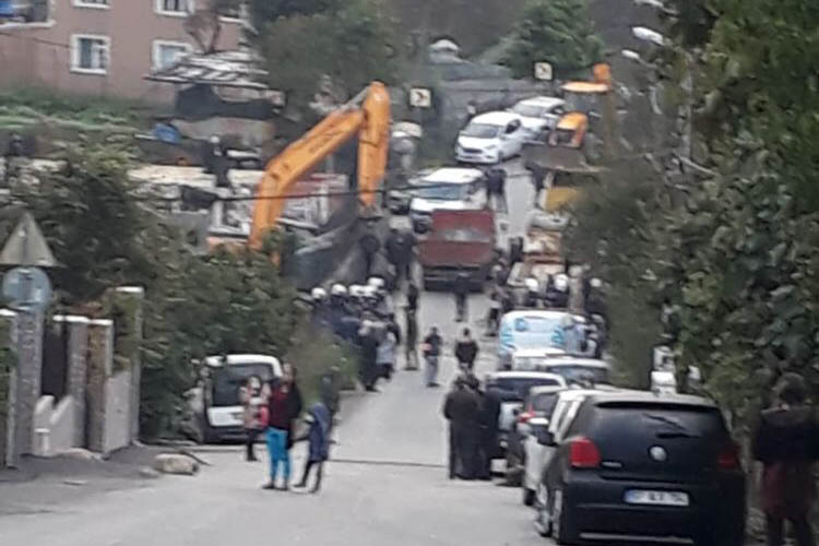 Beykoz'da bir ev daha kepçelere kurban oldu