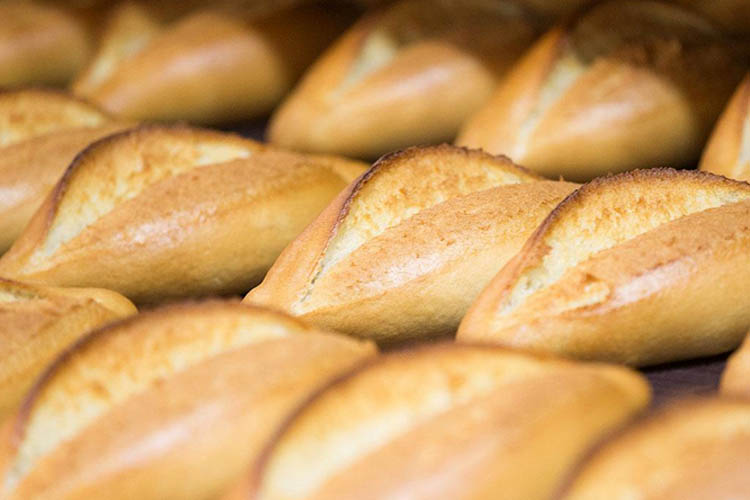 Beykoz’da çöpten 81 bin ekmek çıktı