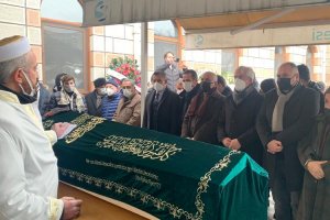Oğuzhan Karaman’ın annesi ebediyete uğurlandı