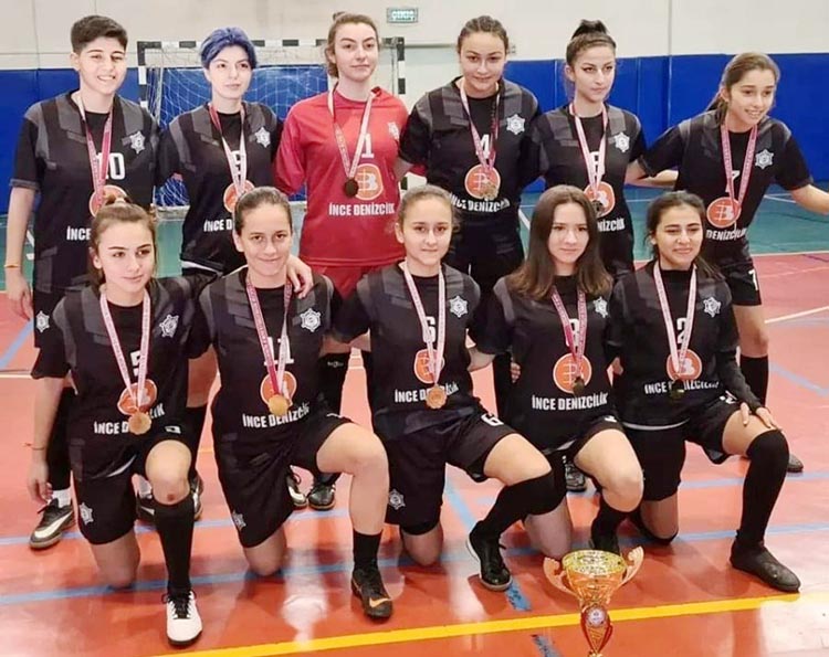 Futsal Genç Kızlar Beykoz Şampiyonu gözünü zirveye dikti