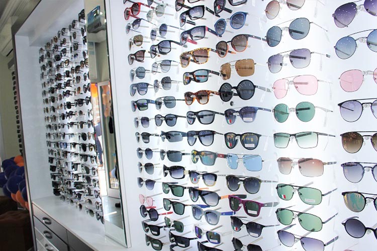 Beykoz’un yeni gözlük mağazası Hisar Optik açıldı