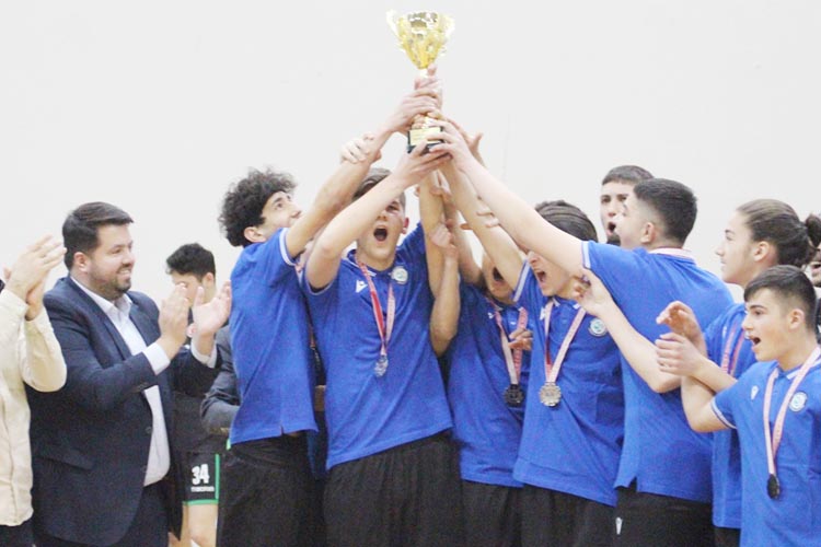 Beykoz Belediyesi küçük erkeklerde İstanbul şampiyonu oldu