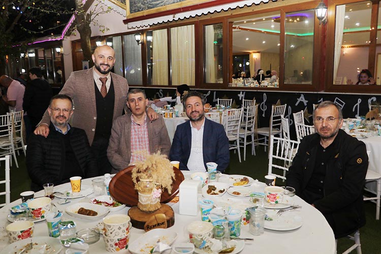 Yumurtatepe Köyü Beykoz’da festival gibi iftar programı yaptı