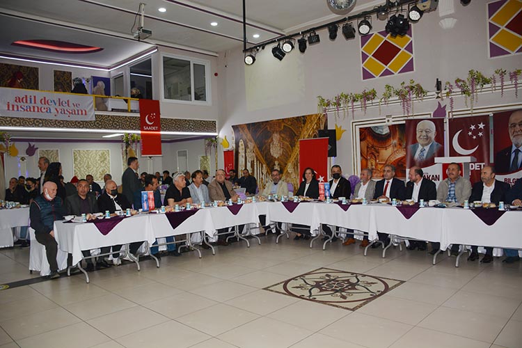 Saadet Partisi Beykoz Teşkilatında iftar buluşması
