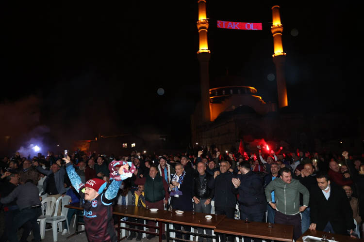 Trabzon şampiyonluğu Beykoz'da coşkuyla kutlandı