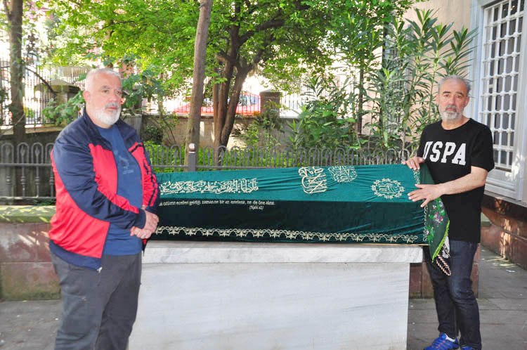 Talip Ercan'ın annesi son yolculuğuna uğurlandı