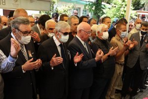 Beykoz'daki cenazede ünlüler geçidi