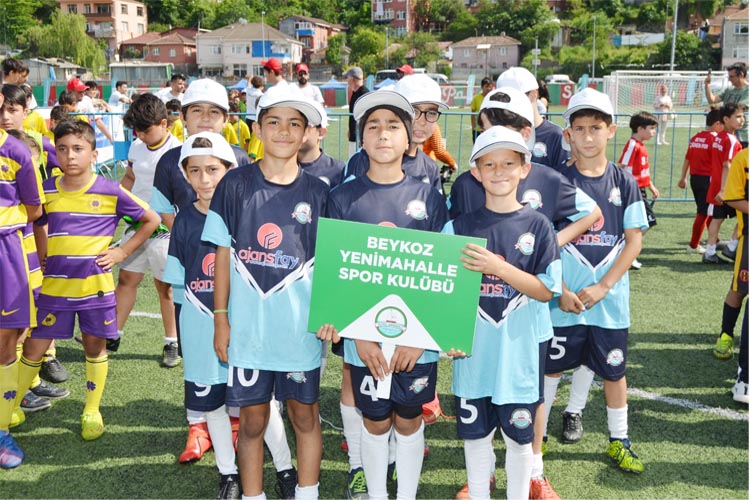Beykoz gençlik festivalinde futbol şenliği