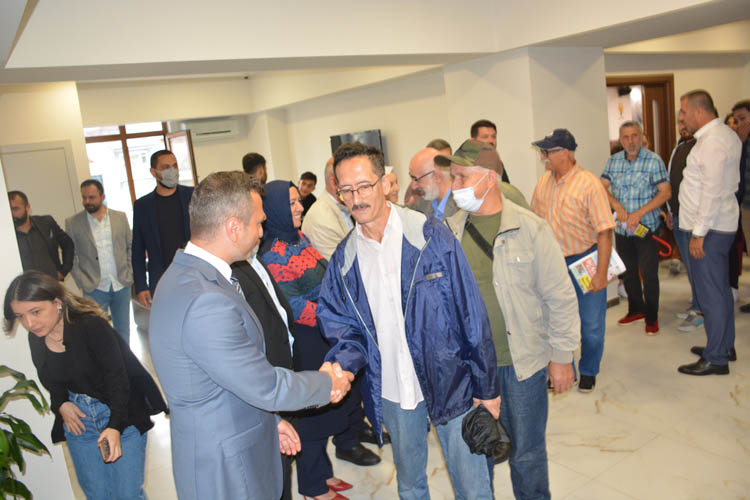 Beykoz'da siyasi partiler teşkilatıyla bayramlaştı
