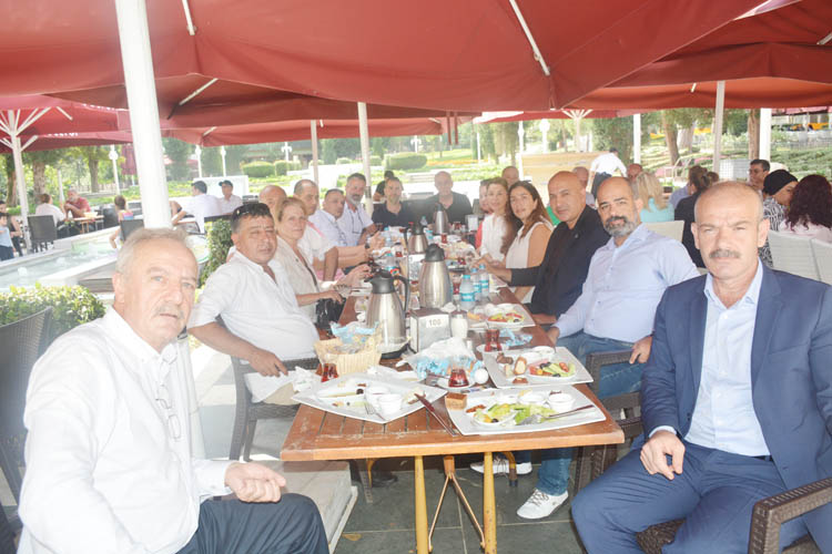 Millet İttifakı'ndan Beykoz'da kaynaşma kahvaltısı