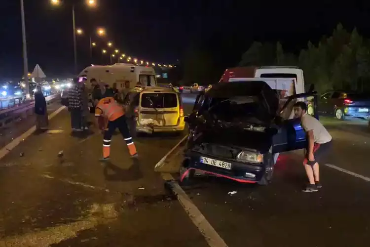 Alkollü sürücü Beykoz'da hızını alamadı, 2 yaralı