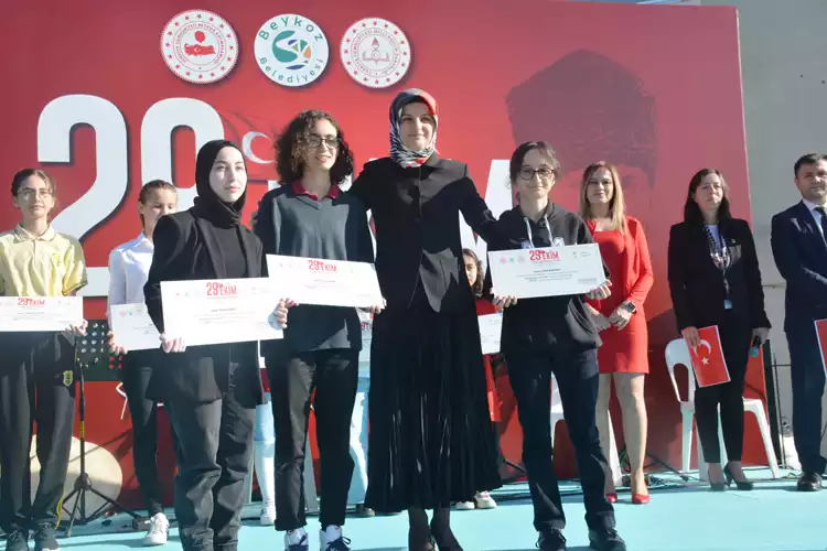 Beykoz'da Türkiye Cumhuriyeti'nin 99. yılı kutlamaları