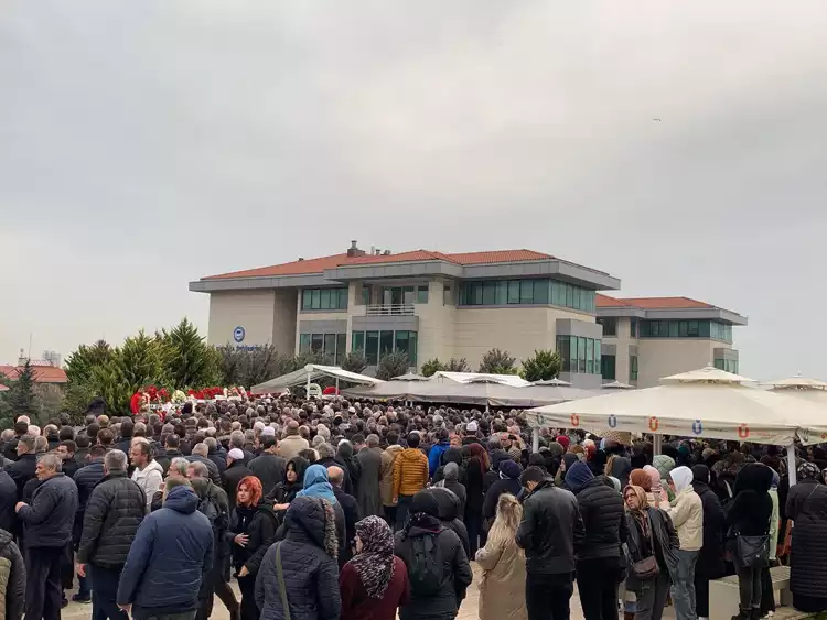 Erdoğan'ı son yolculuğunda Beykozlular yalnız bırakmadı