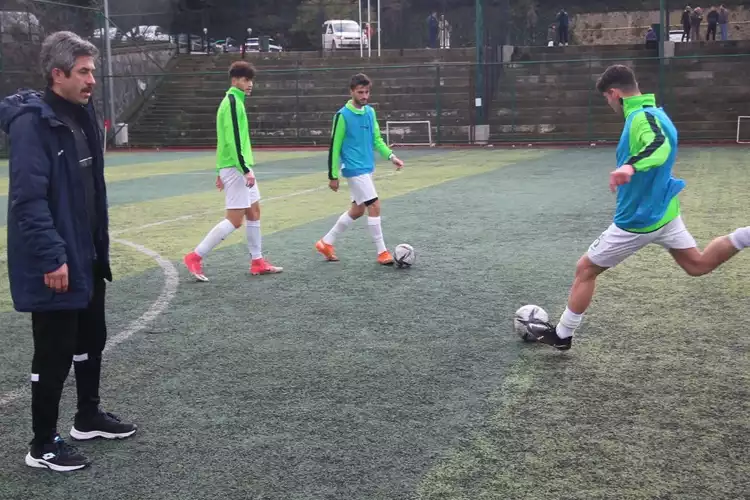 Kavacıkspor'da ikinci yarı için hazırlıklar maçları devam ediyor