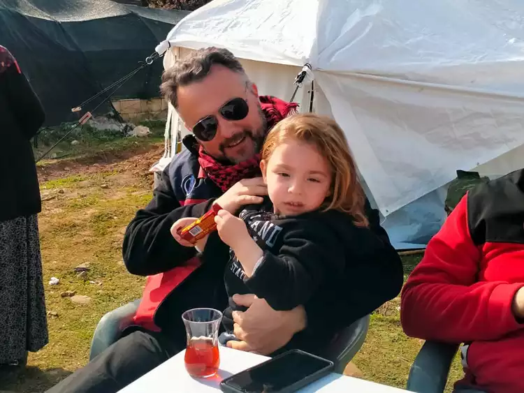 Deprem bölgesinde Beykoz'un yüzünü ağarttılar