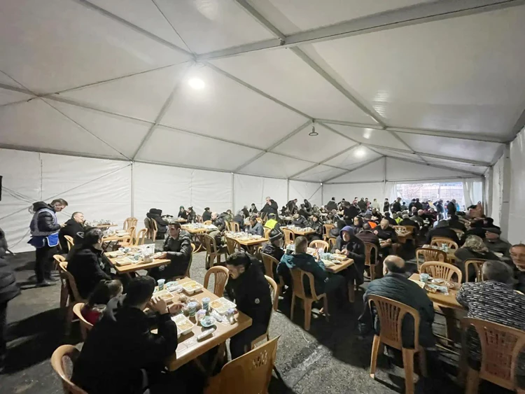 MHP Beykoz İlçe Başkanlığı iftar çadırı kurdu