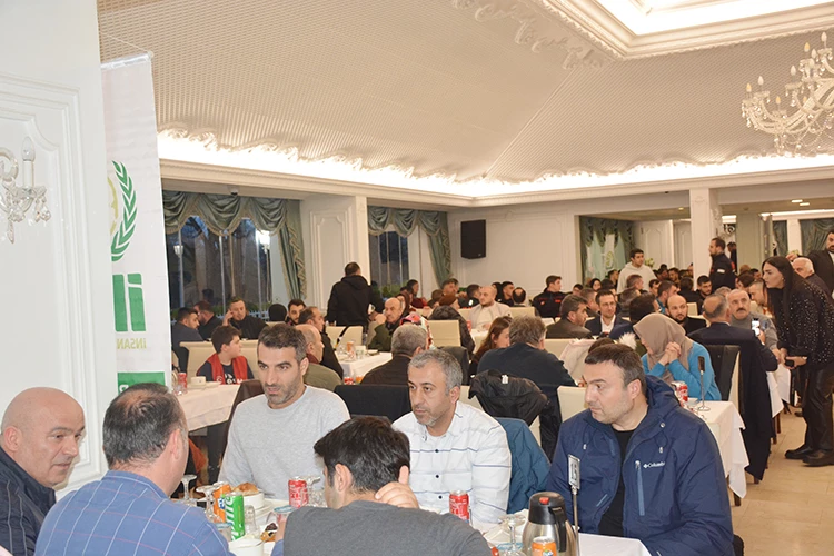 İHH Beykoz Temsilciliği’nin iftar yemeğine 600 kişi katıldı