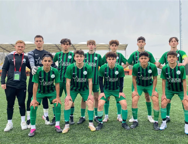 Kavacıkspor U17 Gençleri 4 golle keyiflendi