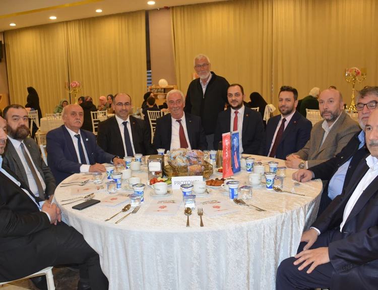 Saadet Partisi Beykoz'da iftar düzenledi