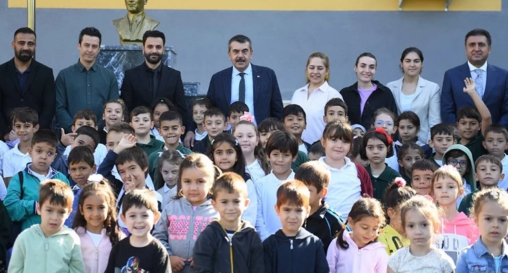 Milli Eğitim Bakanı Bozhane İlkokulunu ziyaret etti