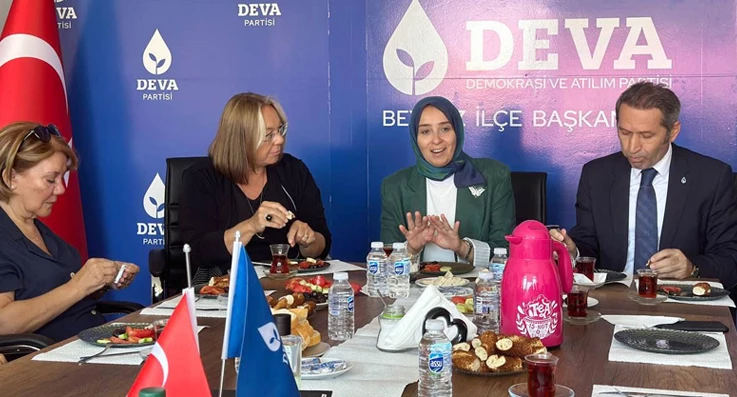 Milletvekili Elif Esen Beykoz’da esnafı ziyaret etti