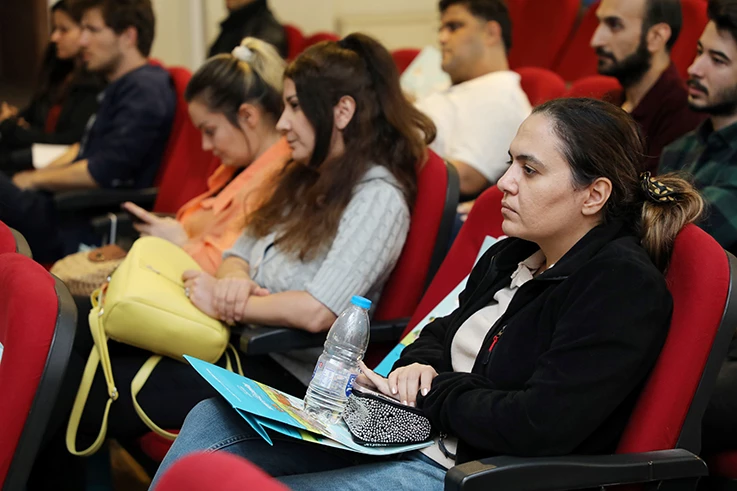 Beykoz'da Yetkin Dijital Gençlik için eğitimler başladı