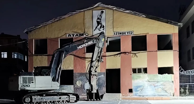Beykoz'da bir okul daha dayanıksızlıktan yıkılıyor