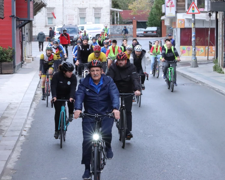 Beykoz’da asgari kalabalık bisiklet turu yeniden başladı