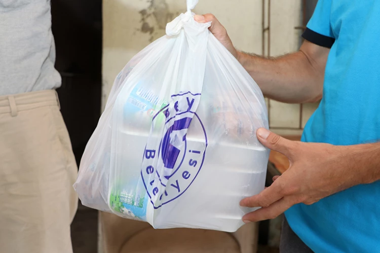 Beykoz’da belediye yaşlılara evlerinde hizmet veriyor